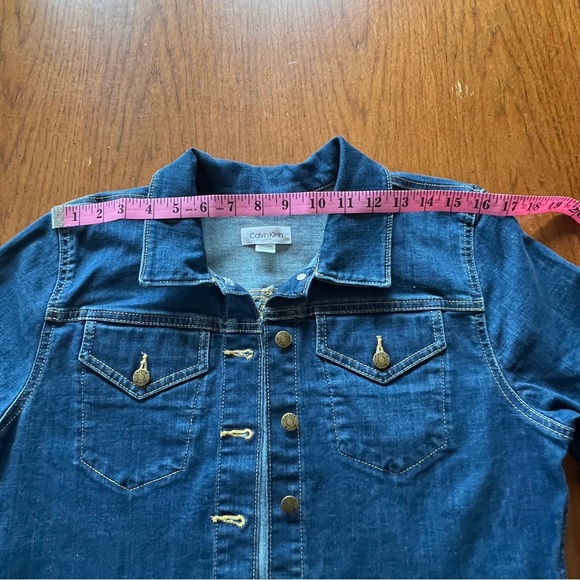 Calvin Klein Cropped Denim Jacket size Medium - Picture 6 of 8
